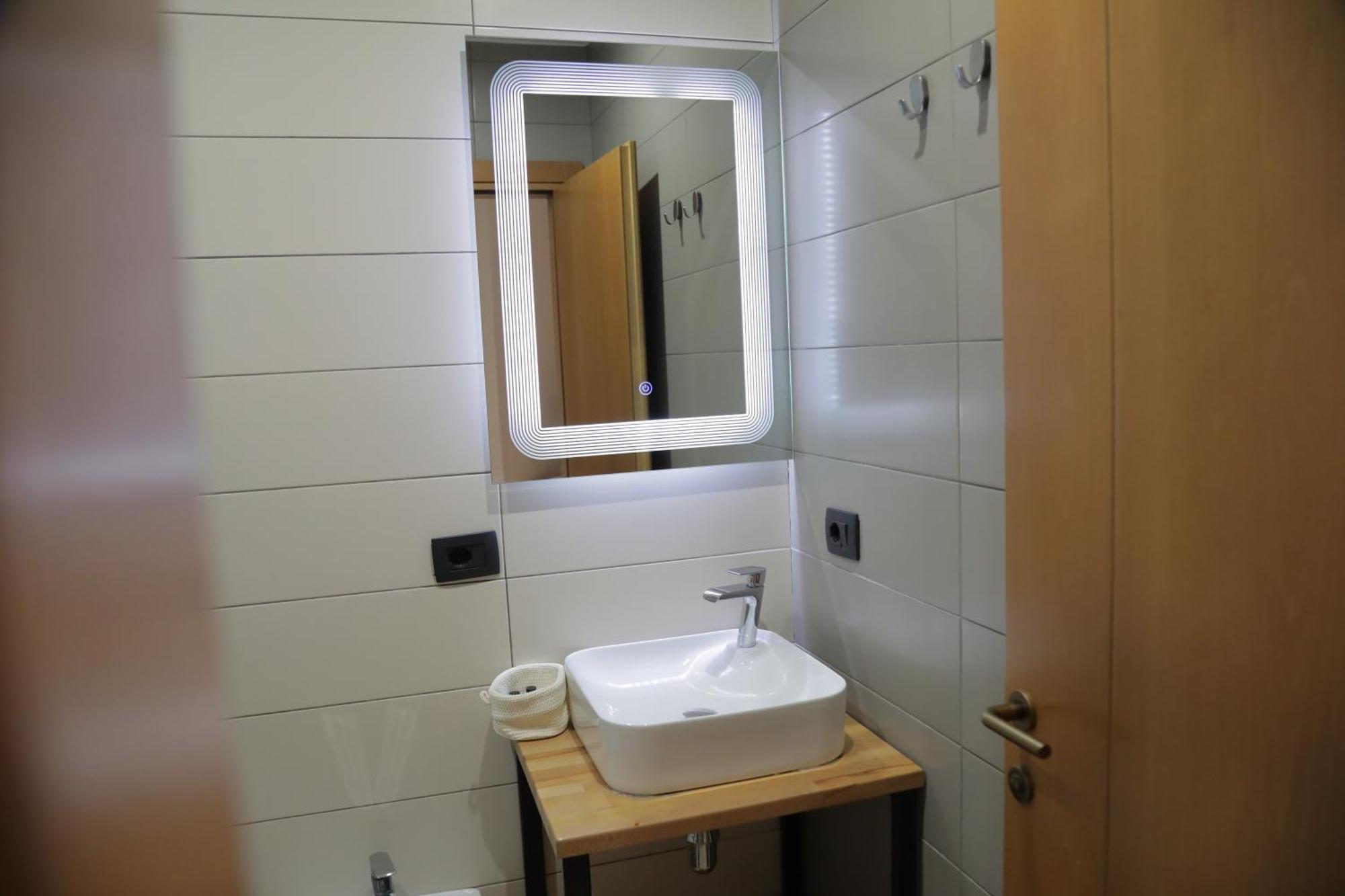 Oda Hotel Tirana Szálloda